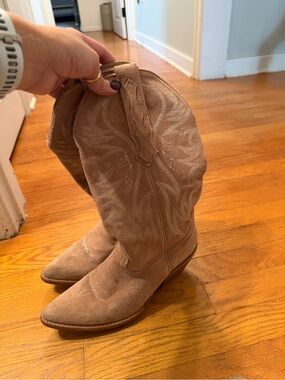 Idyllwind light pink Suede Western Heeled Boots